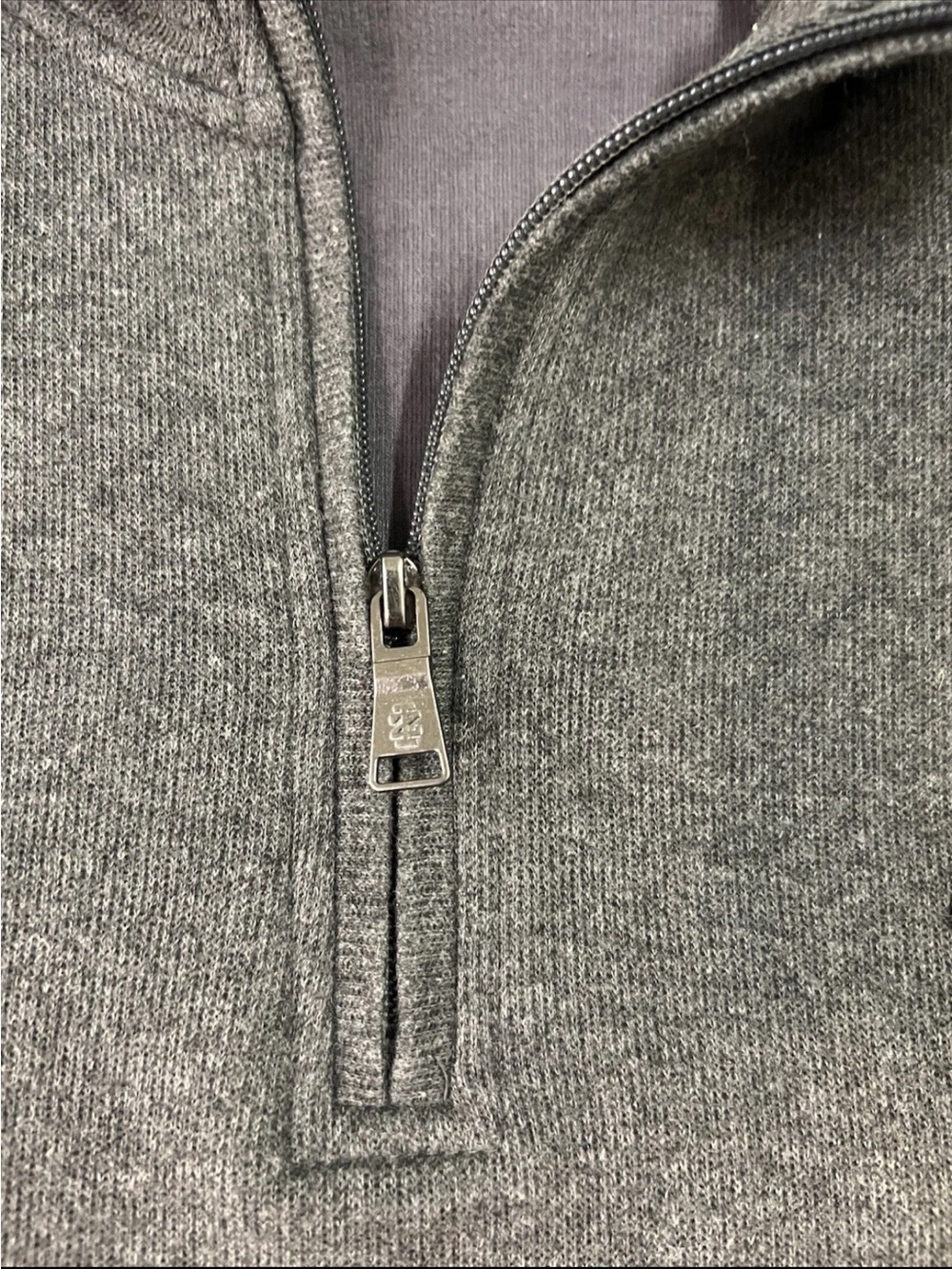 Izod Men’s Quarter Zip Gray Pullover XL 100% Cotton Coastal Vibes Golf Preppy - Picture 3 of 8